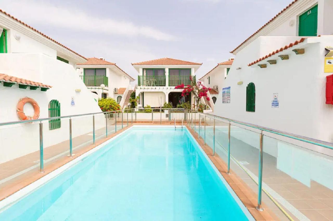 Las Burrras Buigues Beach Apartman San Bartolomé Kültér fotó